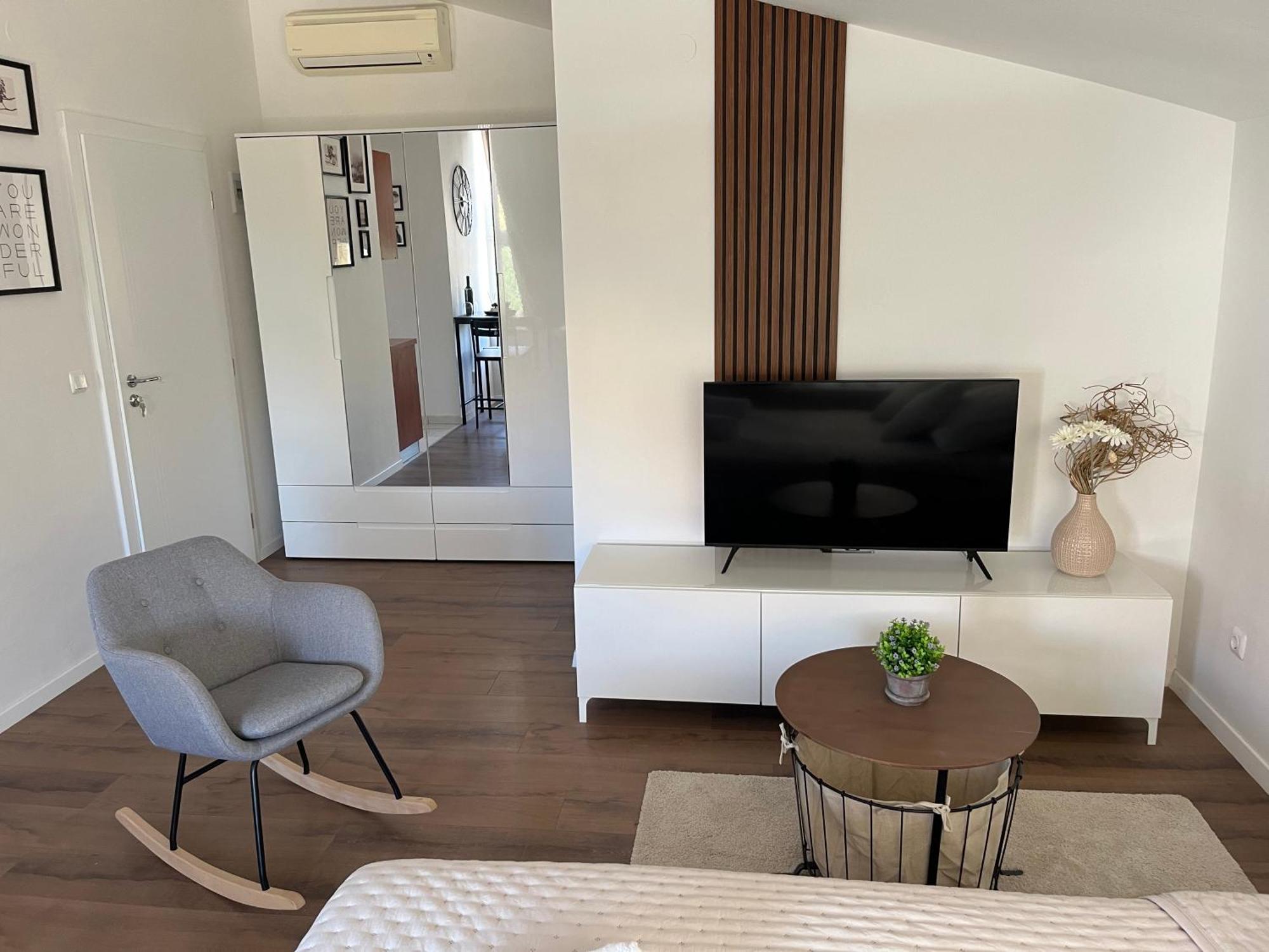 Studio Apartment Elena Zadar Bagian luar foto